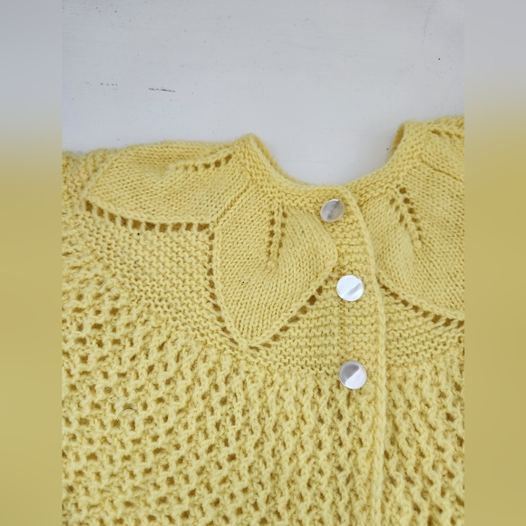Handmade Baby Sweater and Bonnet 0-6 Months NEW - Picture 6 of 9